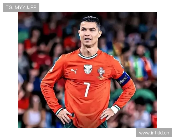 C罗终结方式与进攻参与度解析:技术是否单一 C罗终结方式与进攻参与度解析:技术是否单一